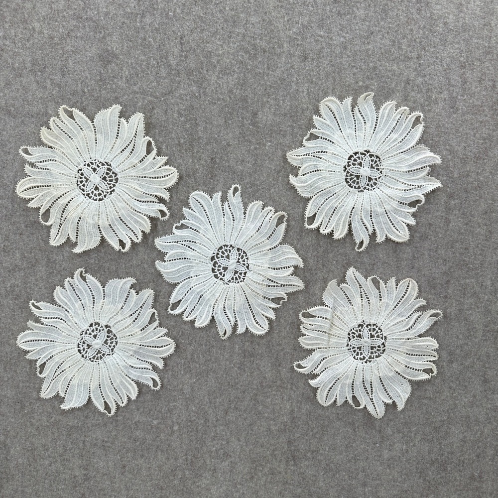Set of 5 Vintage White Lace Flower Doilies Sun‎ Flower Appliques Crafting Sewing